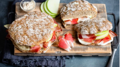 <b>Bauerntoast </b>mit original Südtiroler Speck
                  