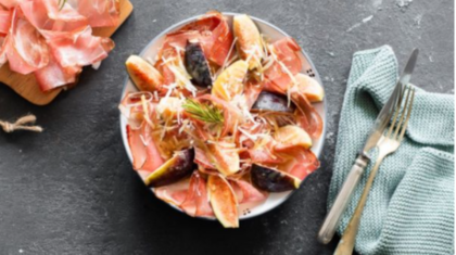 <b>Carpaccio vom Südtiroler Speck</b> mit Feigen und Senfdressing&nbsp;
                  