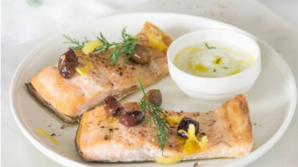 Gebackene Forelle mit <b>Joghurtsauce
                  </b>