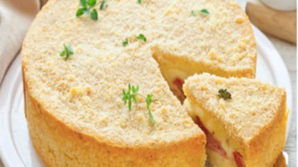 <b>Kartoffelkuchen </b>mit Käse, Schinken und Salami
                  