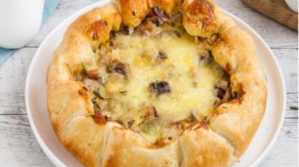 <b>Quiche </b>mit Pilzen, Speck und Mozzarella
                  